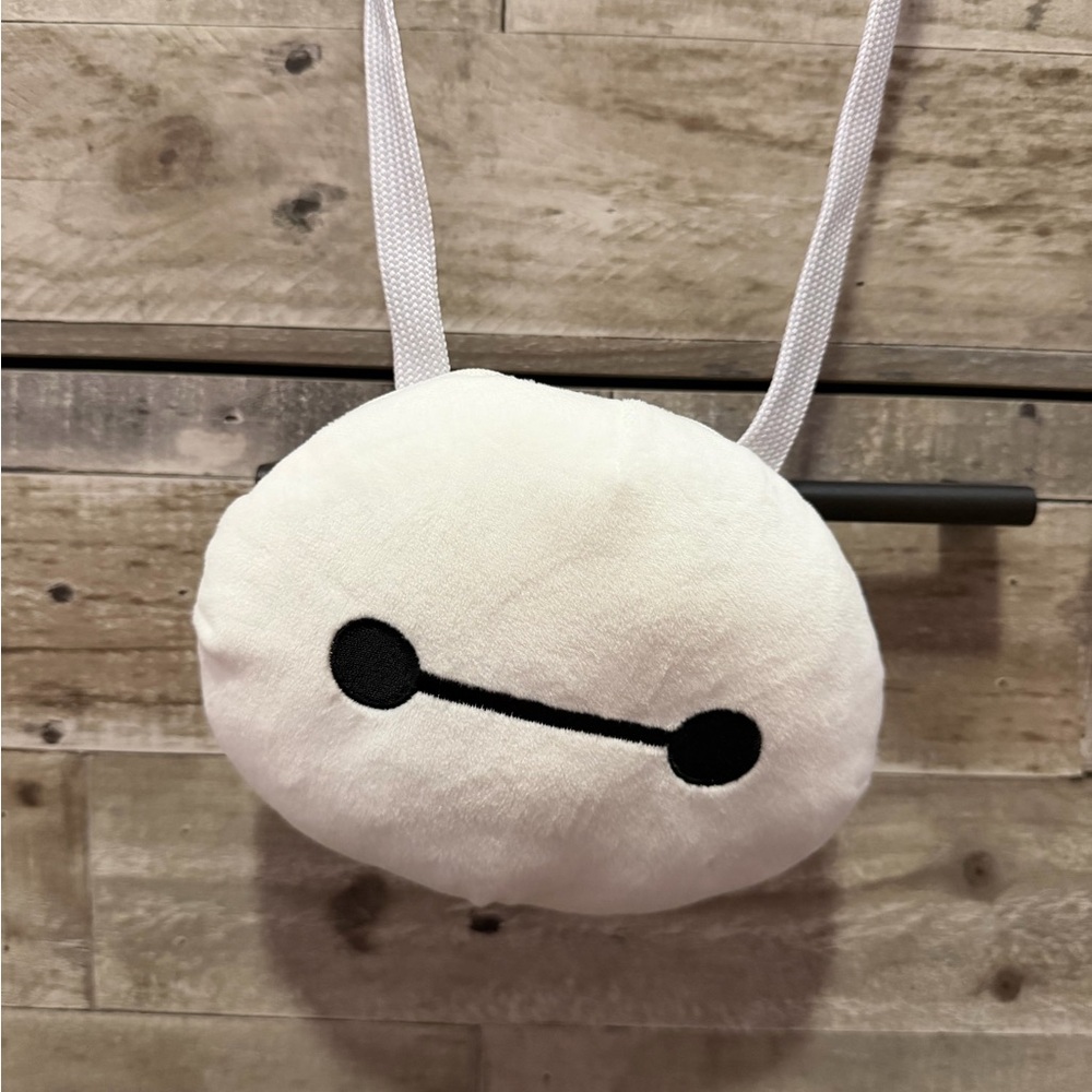 Baymax Tokyo Disney Plush crossbody bag